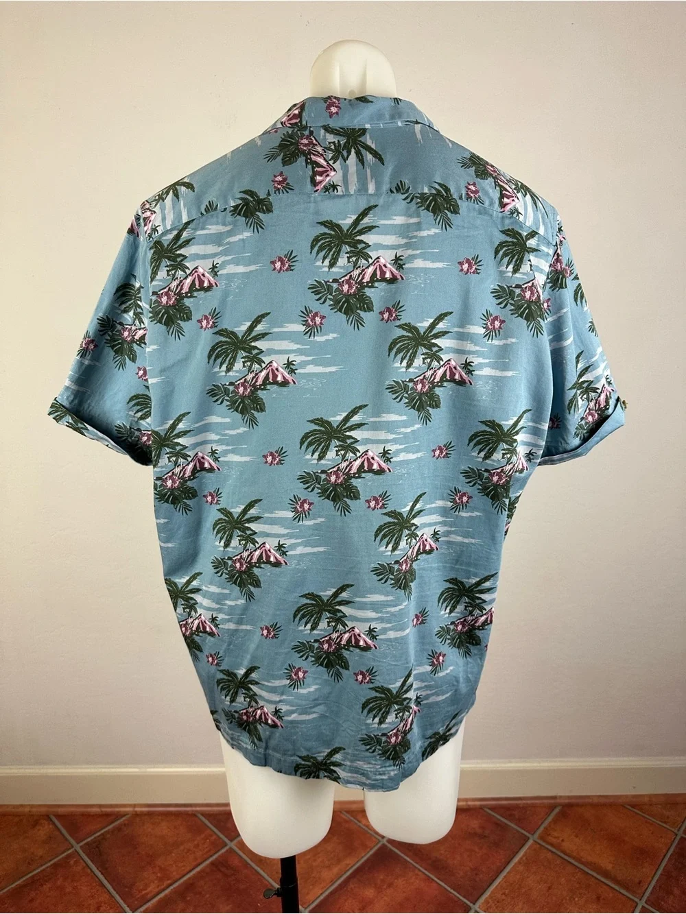 Ted Baker Men’s Tropical Print Short-Sleeve Button-Down Shirt